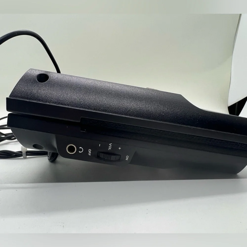 HP brand thin portable speakers